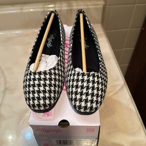 Jellypop Flats 6.5M NWT